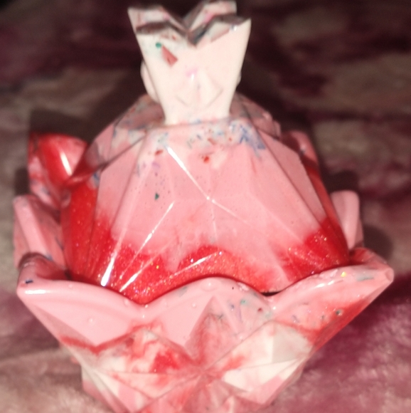 Handcrafted Valentine's jewelry trinket - Picture 5 of 11